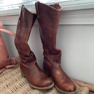 Authentic FRYE boots size 7.5